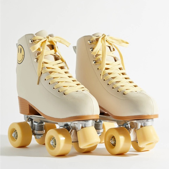 Iconic Smiley face Retro roller Skates | Altar'd State size 8 like new! yellow - Picture 2 of 9